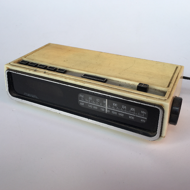 CLOCK, Digital Clock Radio - Yellowed